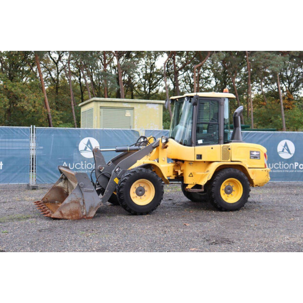 2016 Volvo L30G-49244680