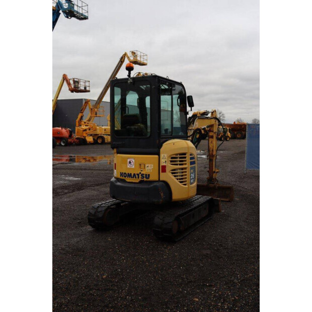 2013 كوماتسو PC26MR-3-49244787