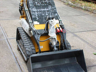 2025-heavy-industry-machinery-t360-49244976