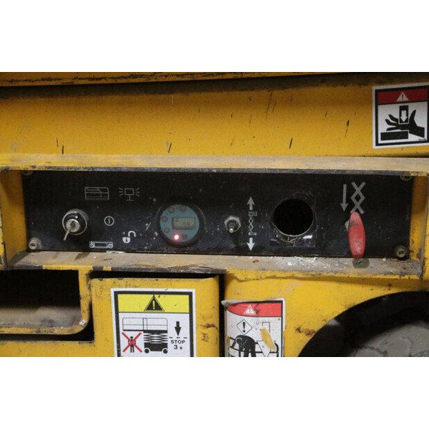 2012 Haulotte COMPACT 8-49245179