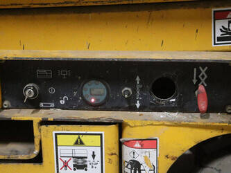 2012-haulotte-compact-8-1491458-49245179
