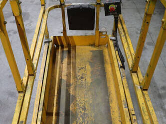 2012-haulotte-compact-8-1491458-49245181