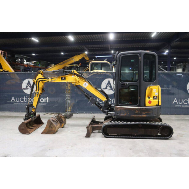 2017 BOBCAT E26-49245189