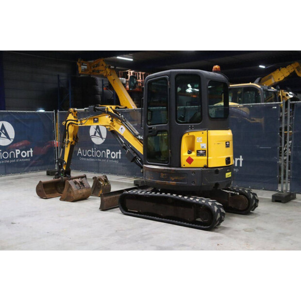 2017 BOBCAT E26-49245190