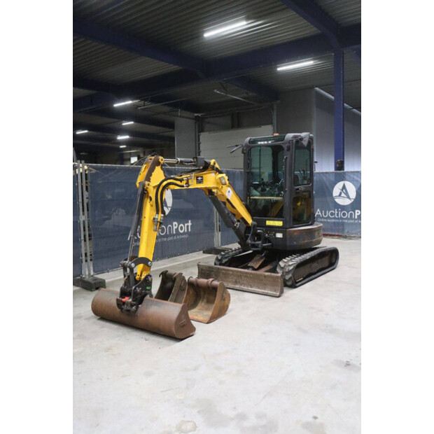 2017 BOBCAT E26-49245196