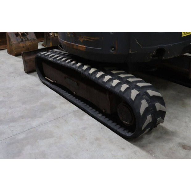 2017 BOBCAT E26-49245211