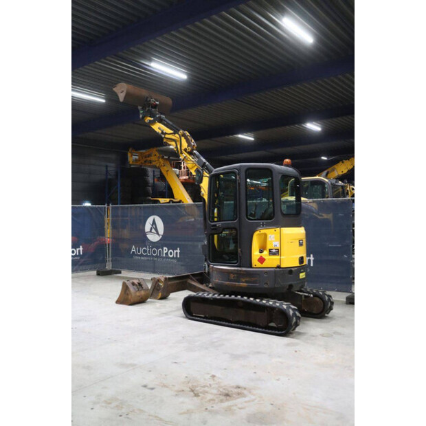 2017 BOBCAT E26-49245227