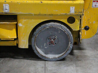 2011-haulotte-compact-8-1491463-49245309