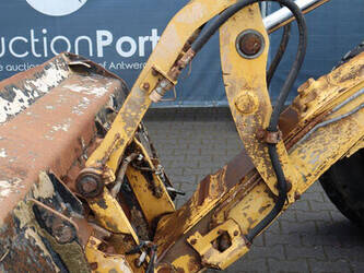 caterpillar-908-1491465-49245360
