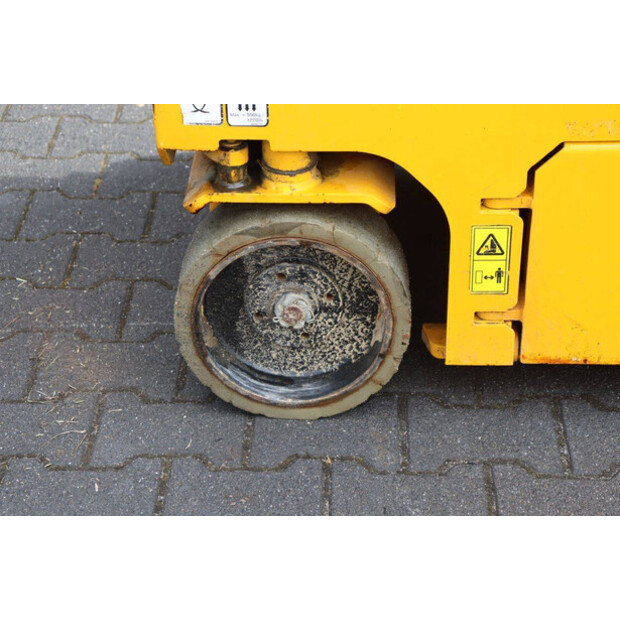 2021 JCB S1930E-49245435