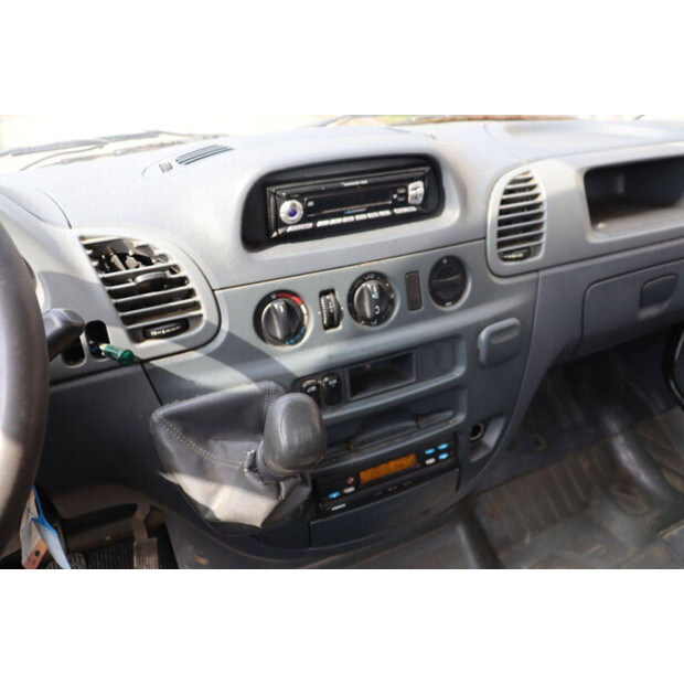 2006 Mercedes-Benz 904.6-49245484