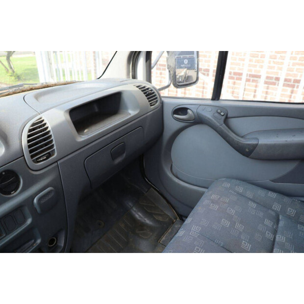 2006 Mercedes-Benz 904.6-49245485