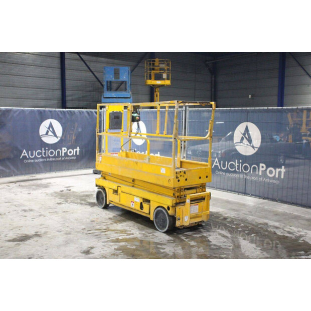 2013 Haulotte COMPACT 8-49245560
