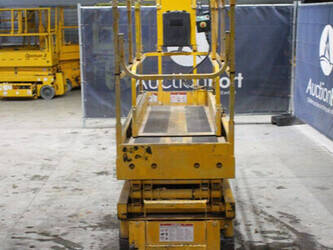 2013-haulotte-compact-8-1491473-49245561