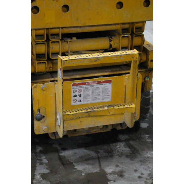 2013 Haulotte COMPACT 8-49245571