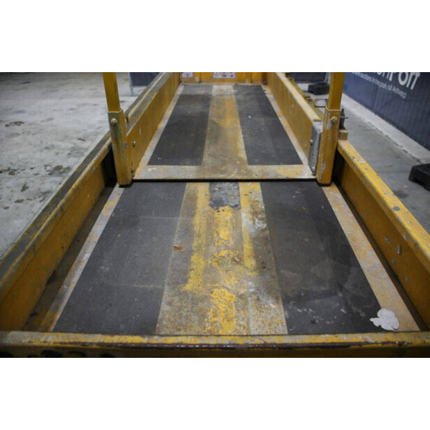 2013 Haulotte COMPACT 8-49245573