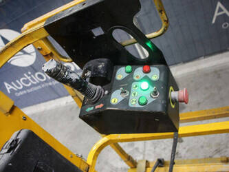 2013-haulotte-compact-8-1491473-49245574