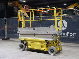 2010-jlg-2030es-1491474-49245588