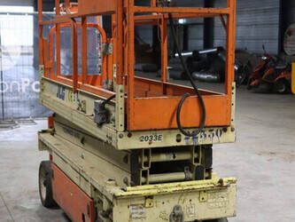 1997-jlg-2033-e3-49245617