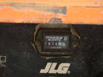 1997-jlg-2033-e3-49245624