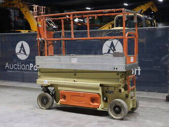 2007-jlg-2030es-1491476-49245638