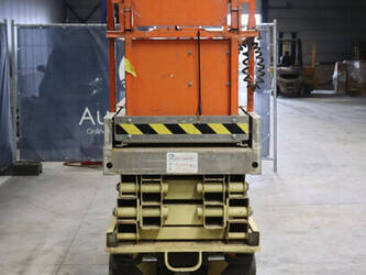 2007-jlg-2030es-1491476-49245643