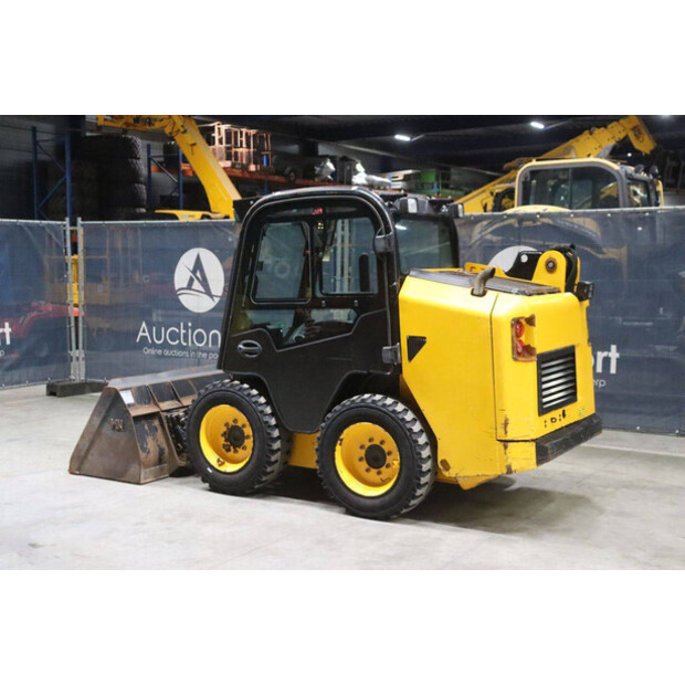 2015 جيه سي بي ROBOT 155-49245663