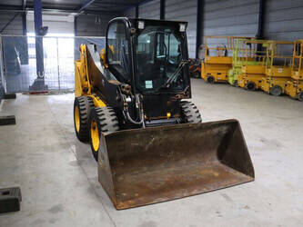 2015-jcb-robot-155-49245667