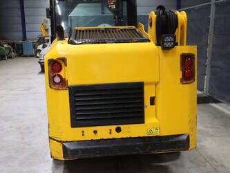 2015-jcb-robot-155-49245678