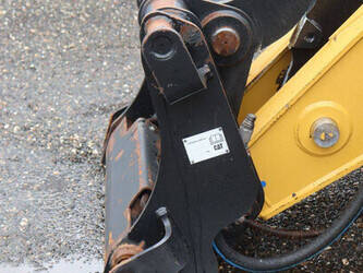 caterpillar-930g-1491479-49245756
