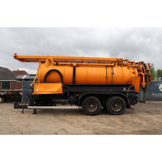 1992 Uraca KD716-G-49246670