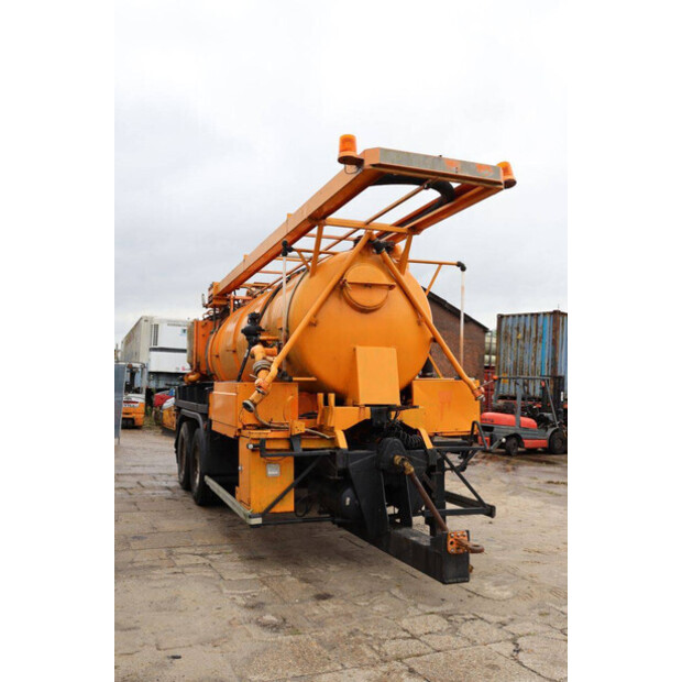 1992 Uraca KD716-G-49246674