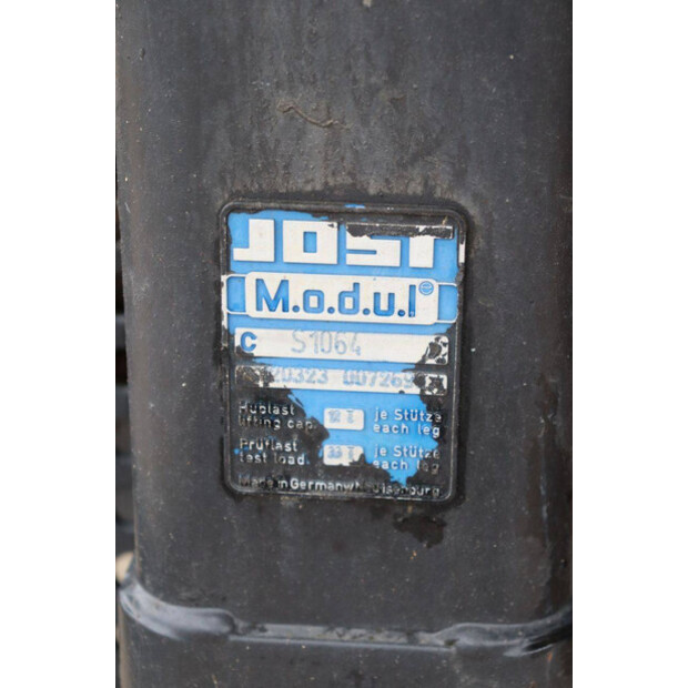 1992 Uraca KD716-G-49246680