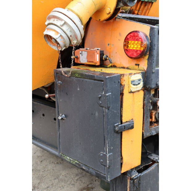 1992 Uraca KD716-G-49246690