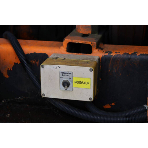 1992 Uraca KD716-G-49246702