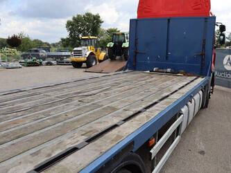2011-renault-premium-1491515-49246873