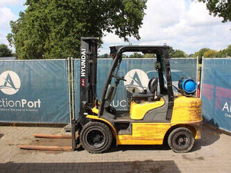 2012-hyundai-33l-7a-49247453