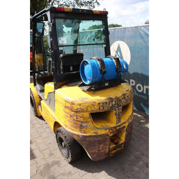 2012 Hyundai 33L-7A-49247455