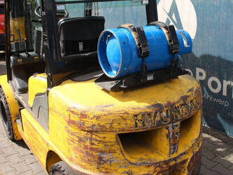 2012-hyundai-33l-7a-49247455