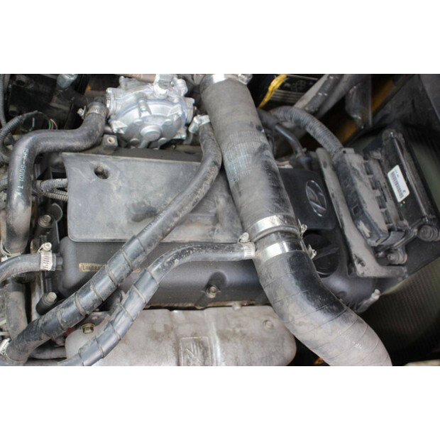 2012 Hyundai 33L-7A-49247468