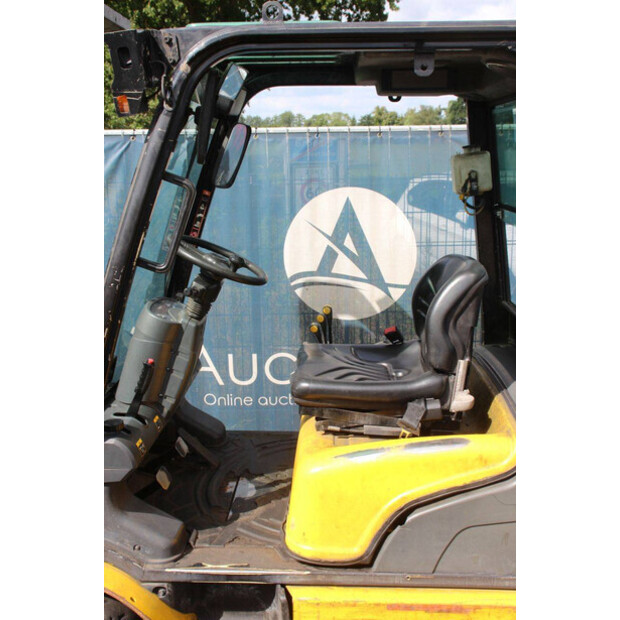2012 Hyundai 33L-7A-49247471