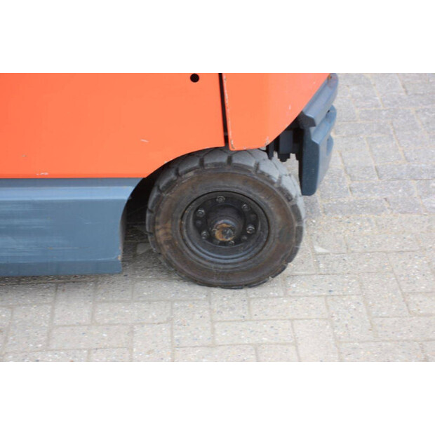 2004 Toyota 7FBMF20-49247885