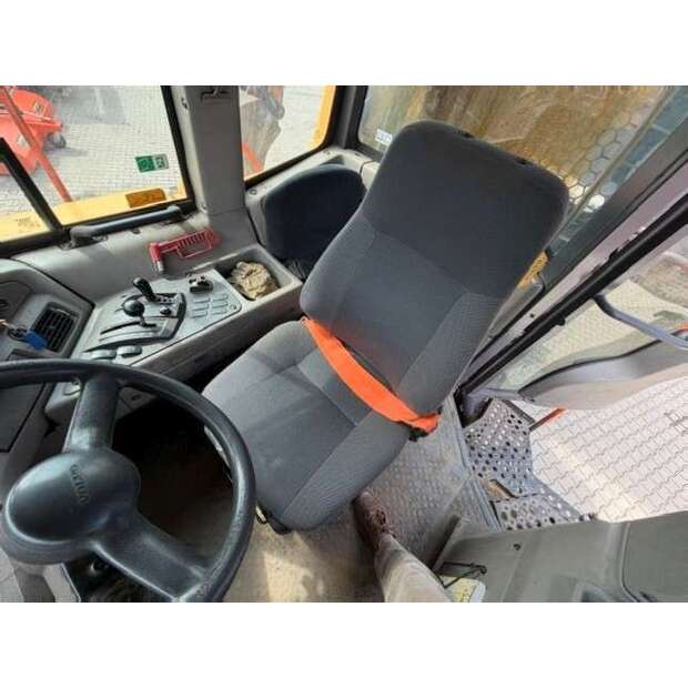 Volvo A25G-49250316