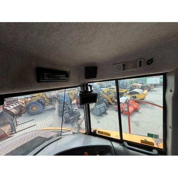 Volvo A25G-49250317