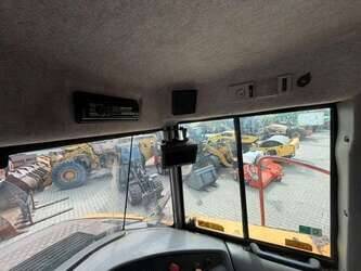 volvo-a25g-1327559-49250317