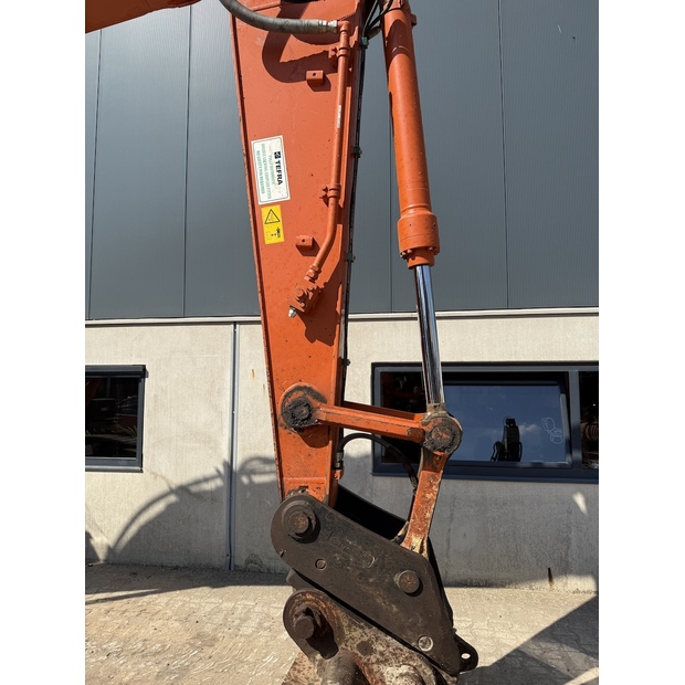 2020 Hitachi ZX210LC-6-49250680