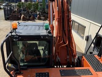 2020-hitachi-zx210lc-6-1491617-49250684