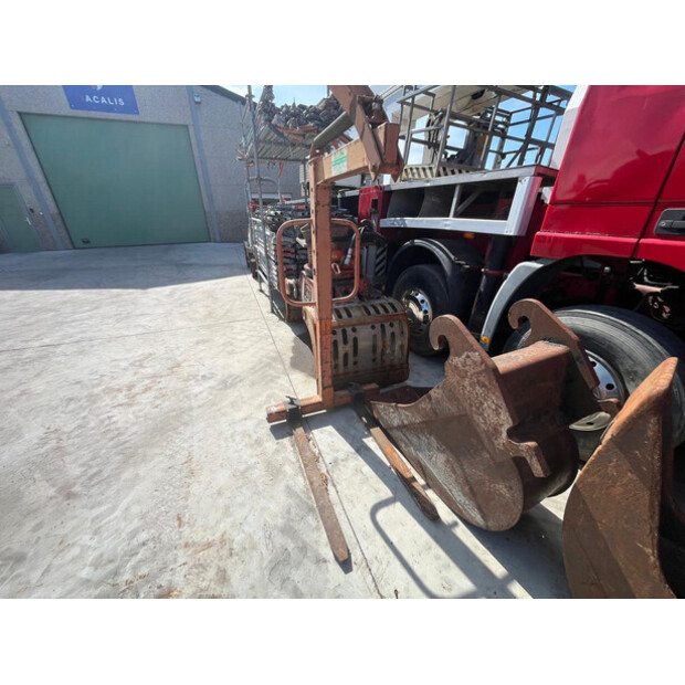 2003 ديتشي ETP160-49252147