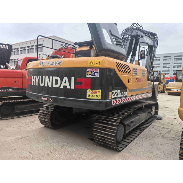2024 هيونداي R220-49252336
