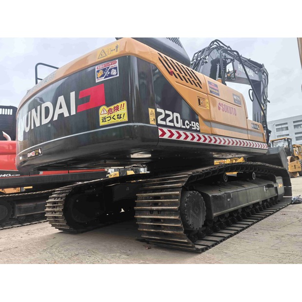2024 هيونداي R220-49252337